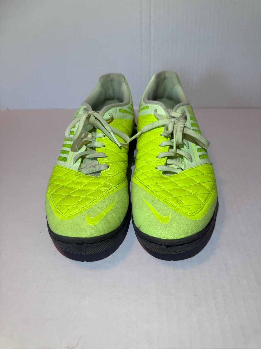 Nike Lunar Gato II Men’s 8.5 Indoor Soccer Shoes